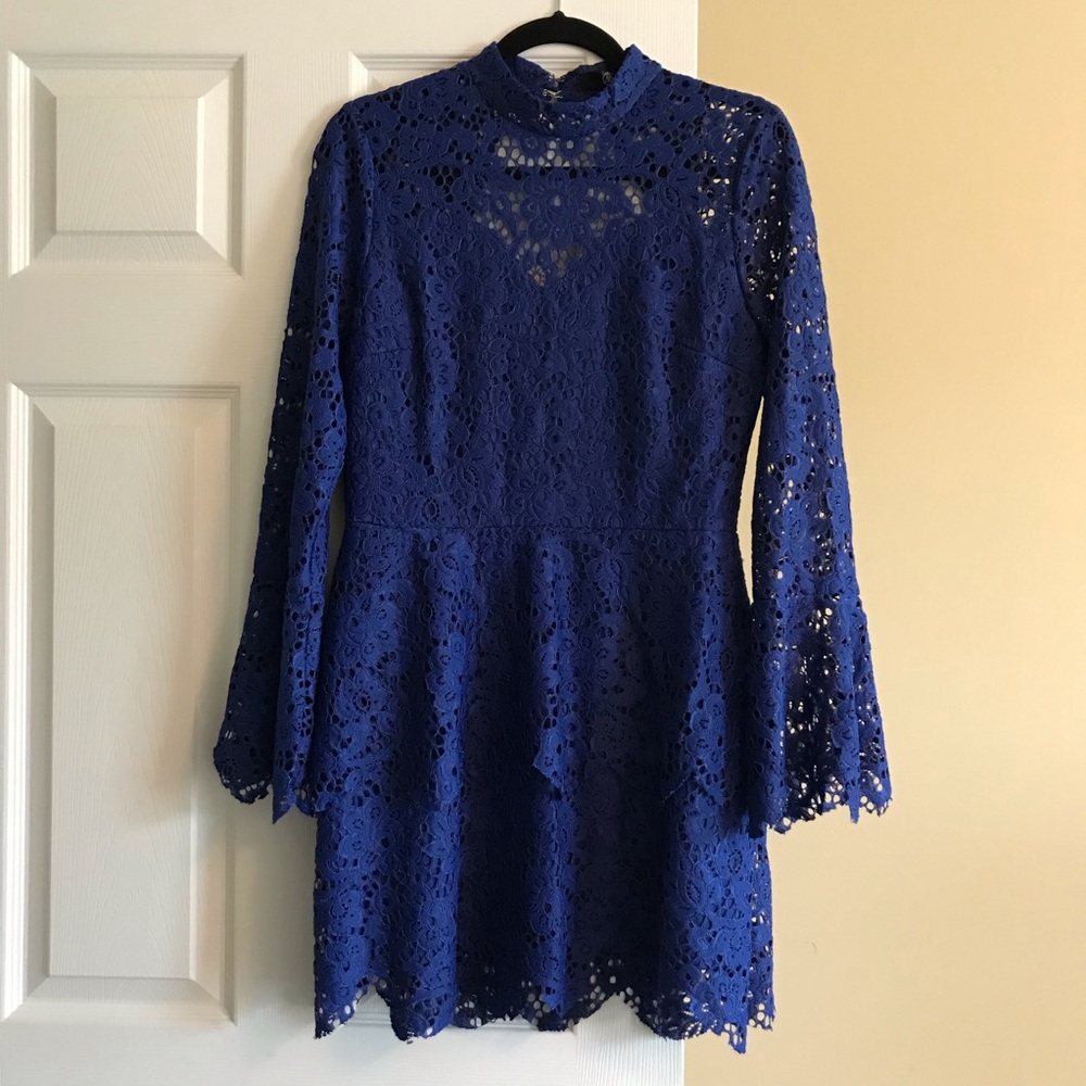 NWT Missguided Blue Bell Sleeve Lace Mini Dress